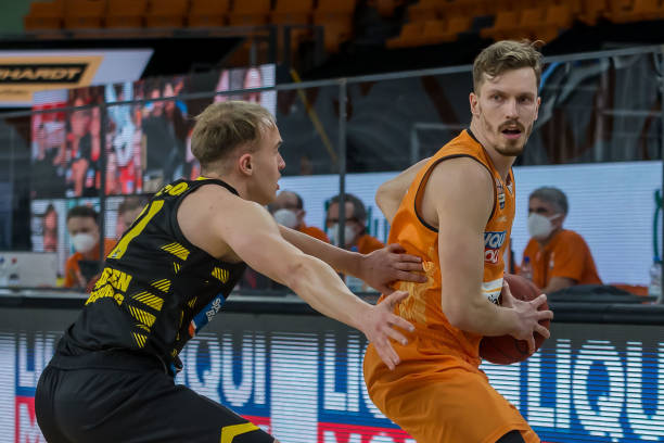 通过短视频 通过短视频