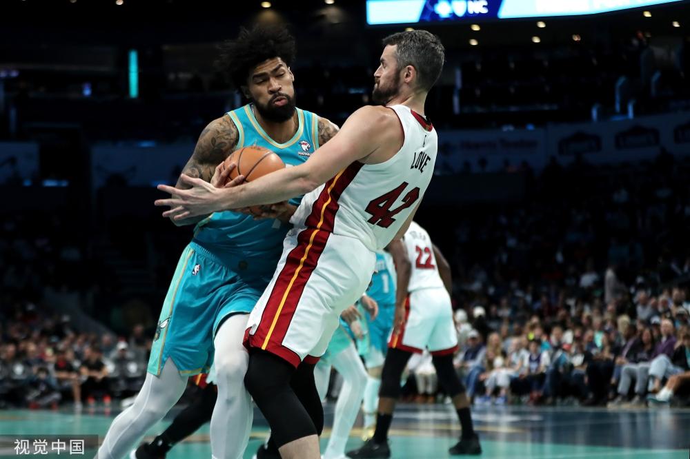 强硬的防守 强硬的防守