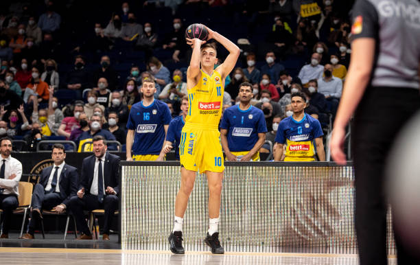 赛保持冷静 赛保持冷静