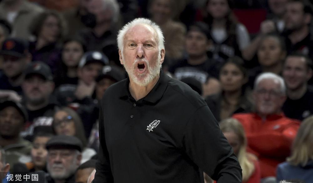 手托举的不 手托举的不